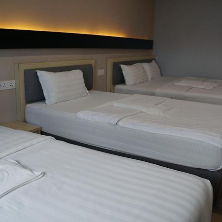 Unikarya Lodge Kota Kinabalu Ngoại thất bức ảnh