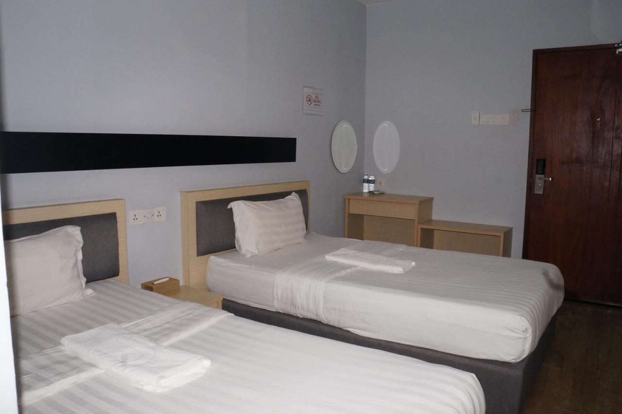 Unikarya Lodge Kota Kinabalu Ngoại thất bức ảnh