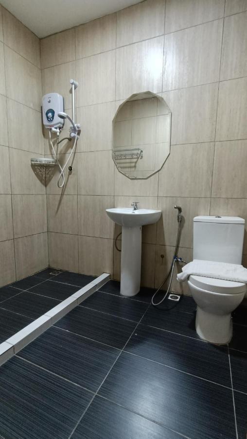 Unikarya Lodge Kota Kinabalu Ngoại thất bức ảnh